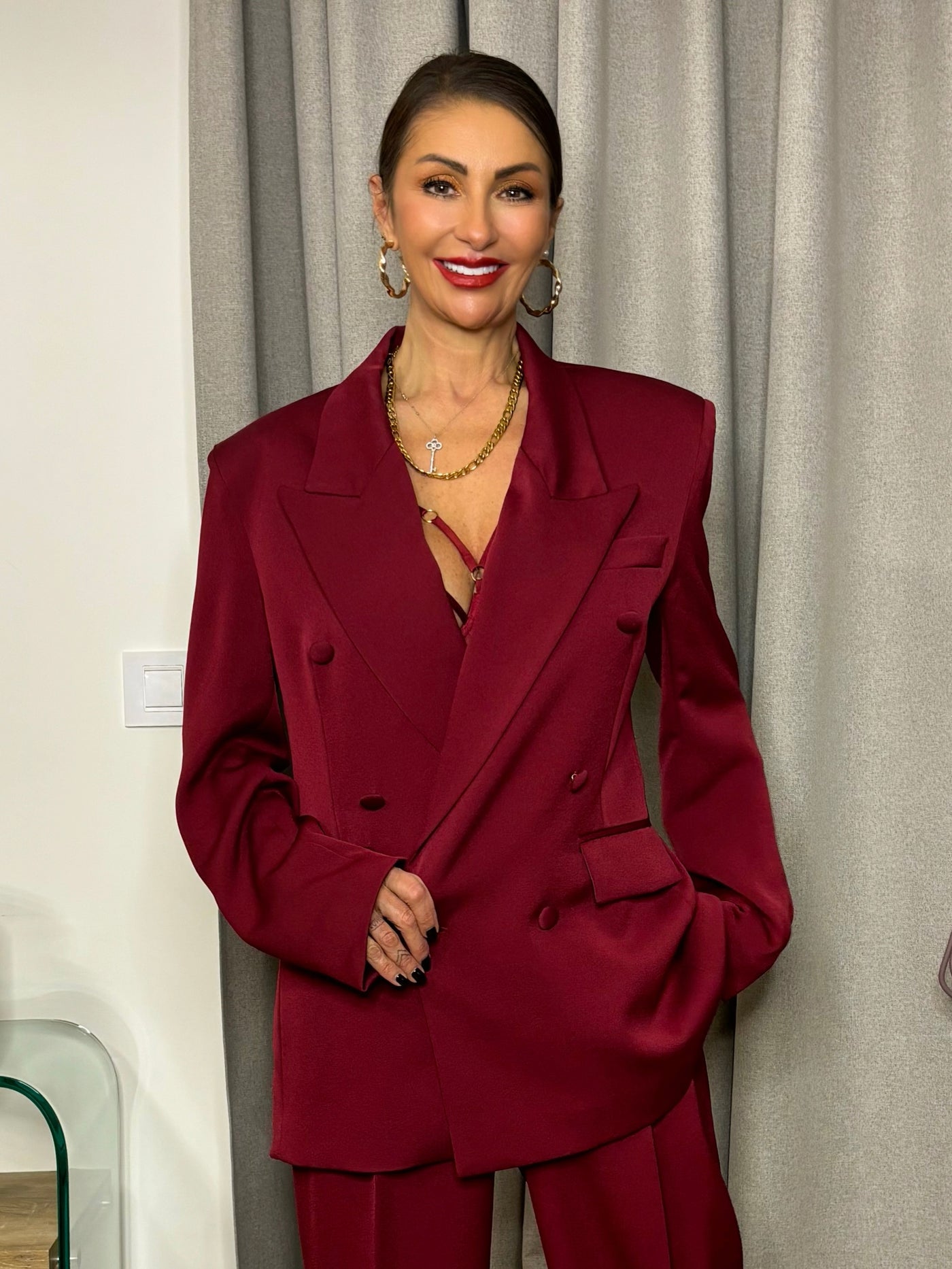 Studio suit – Cherry