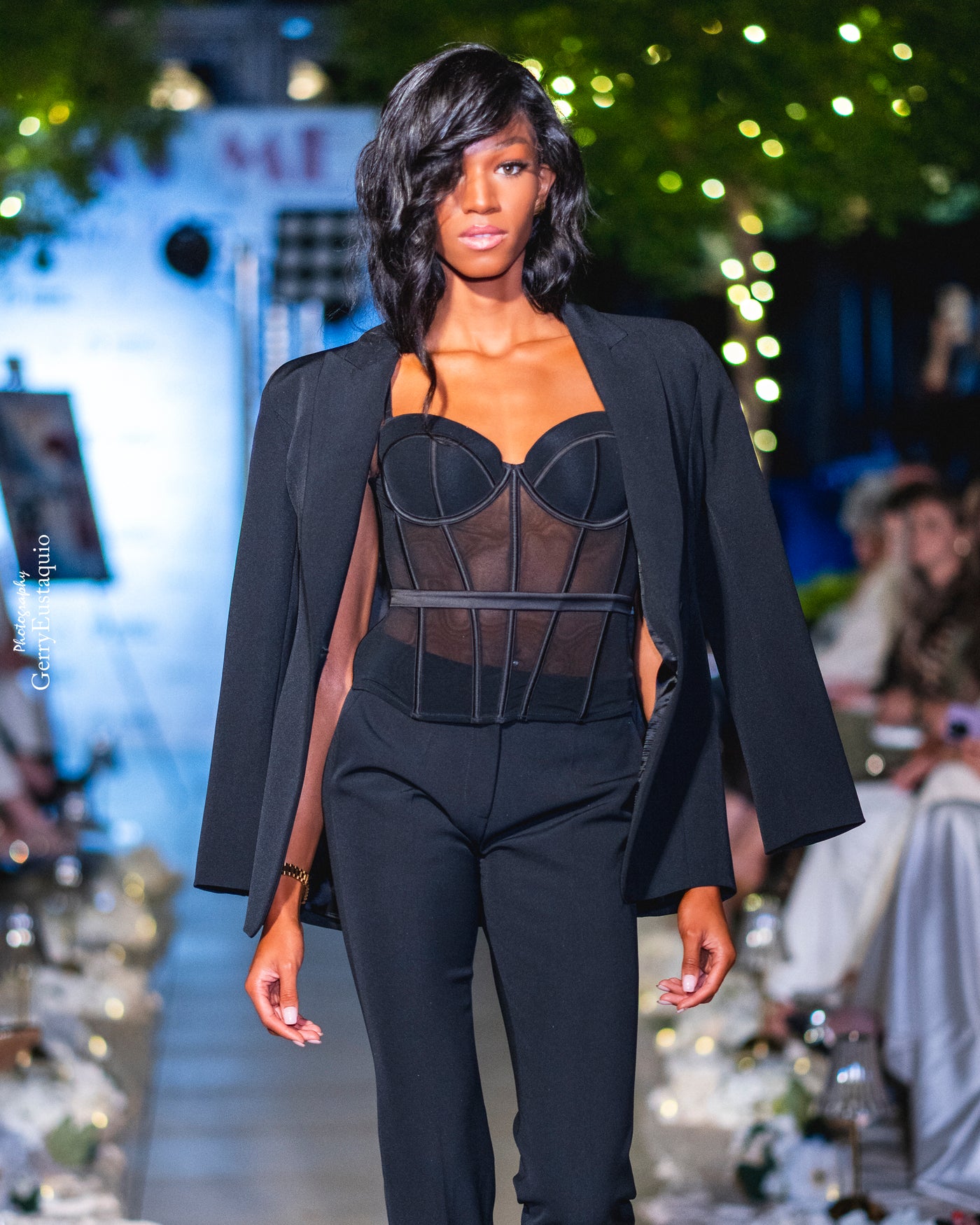 Onyx Fit Suit