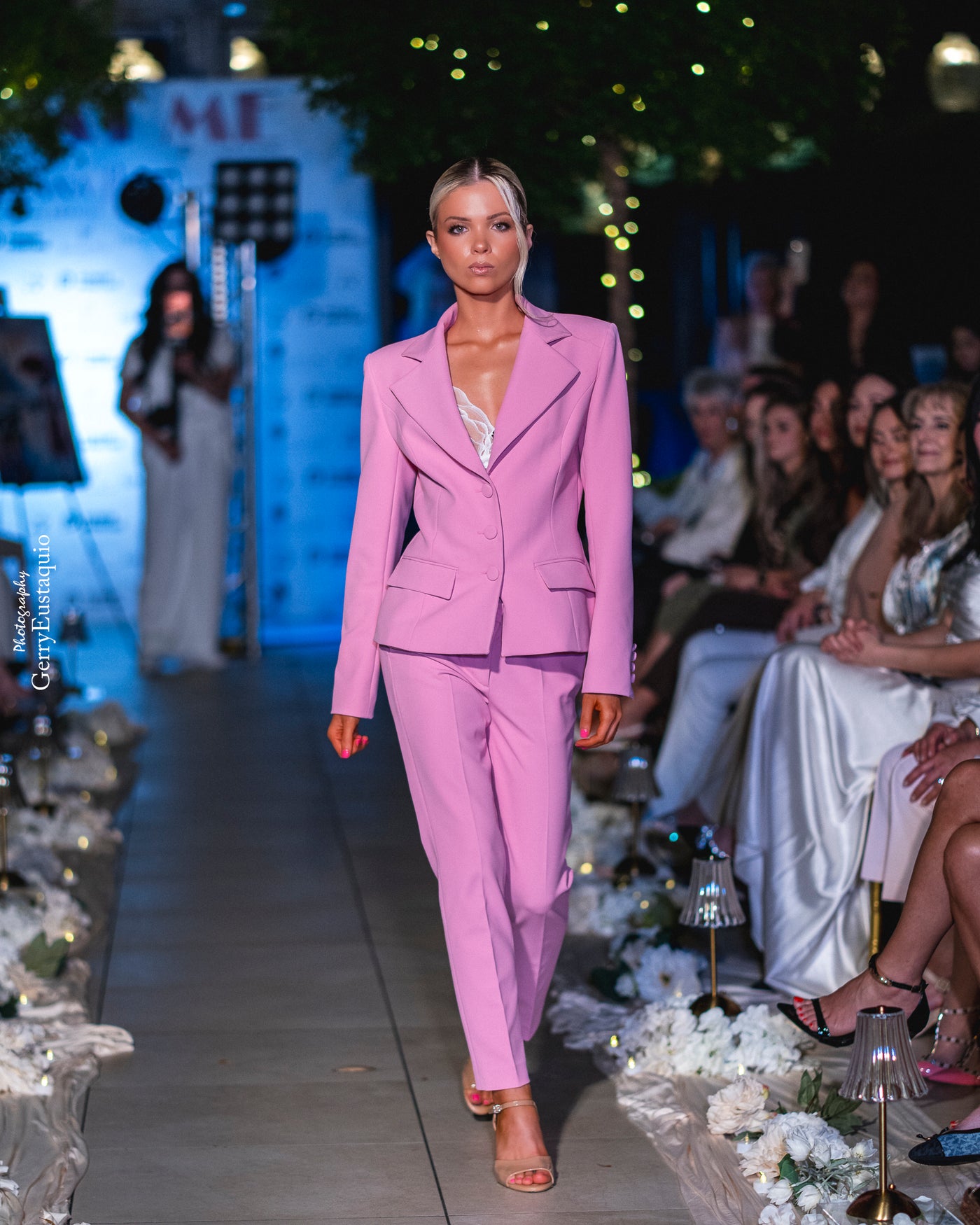 Morganite fit Suit