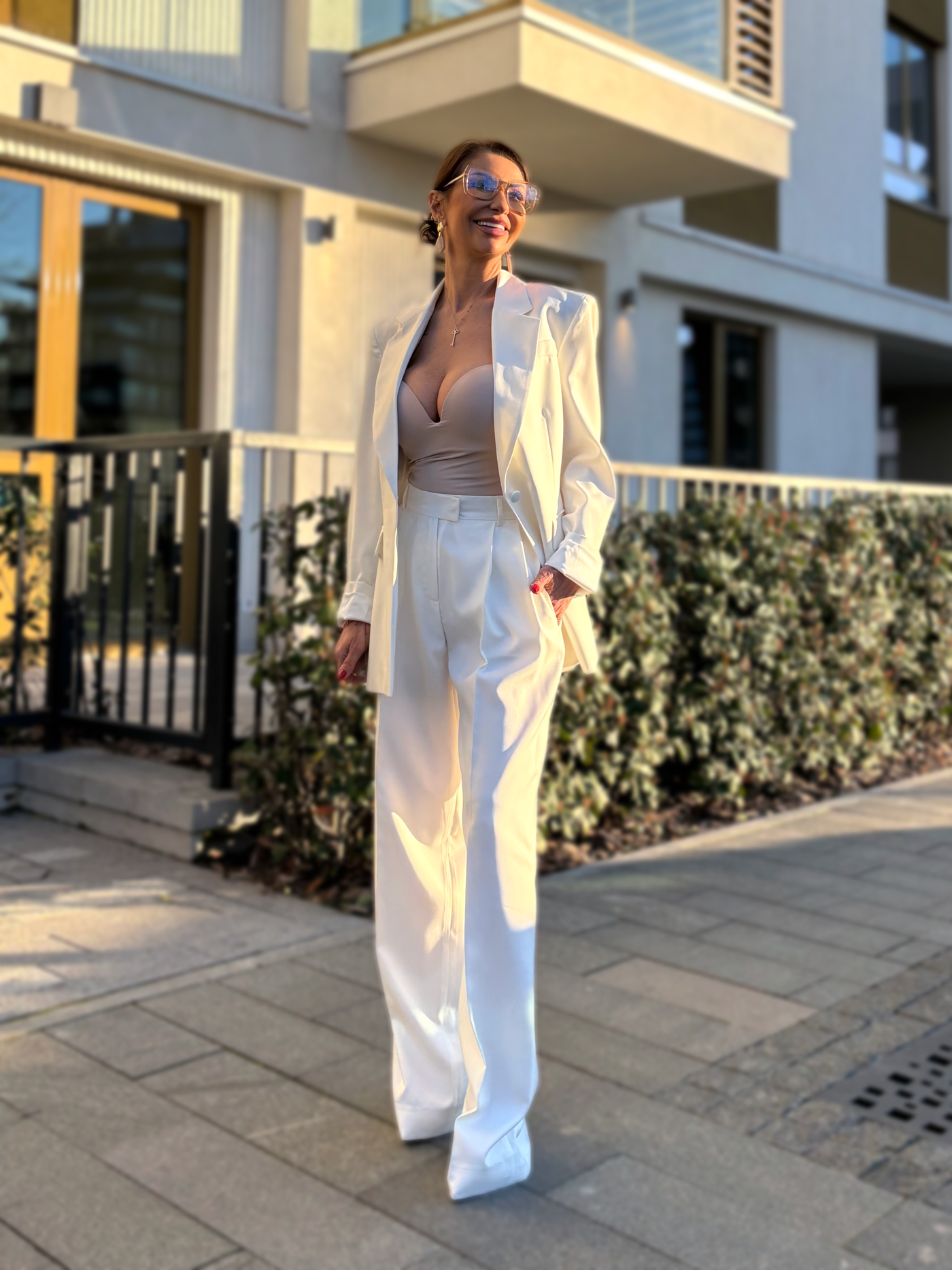 Paris - Pearl Suit