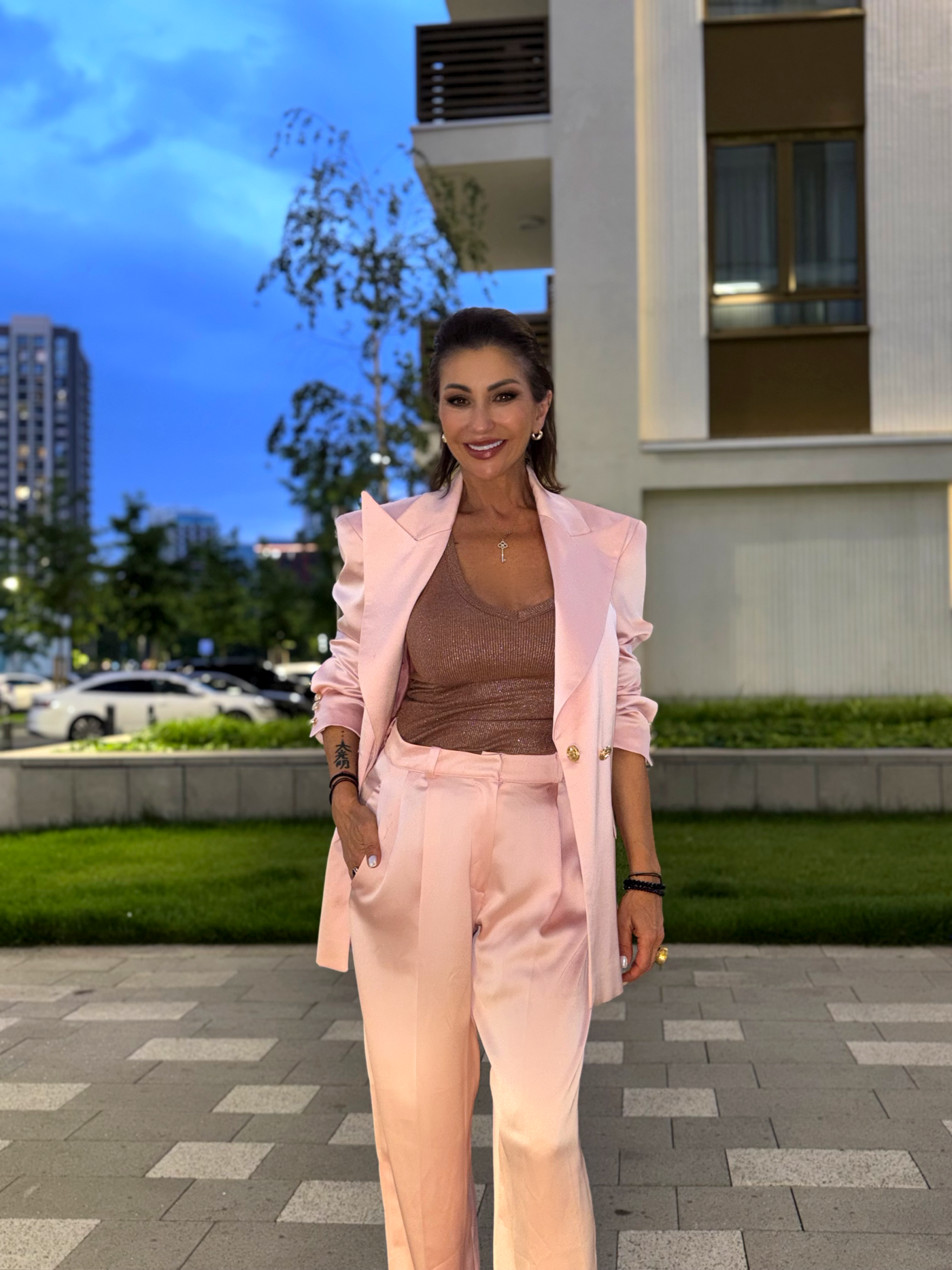 Pink Champagne - luxe suit